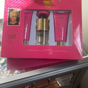 Pink Gift Set